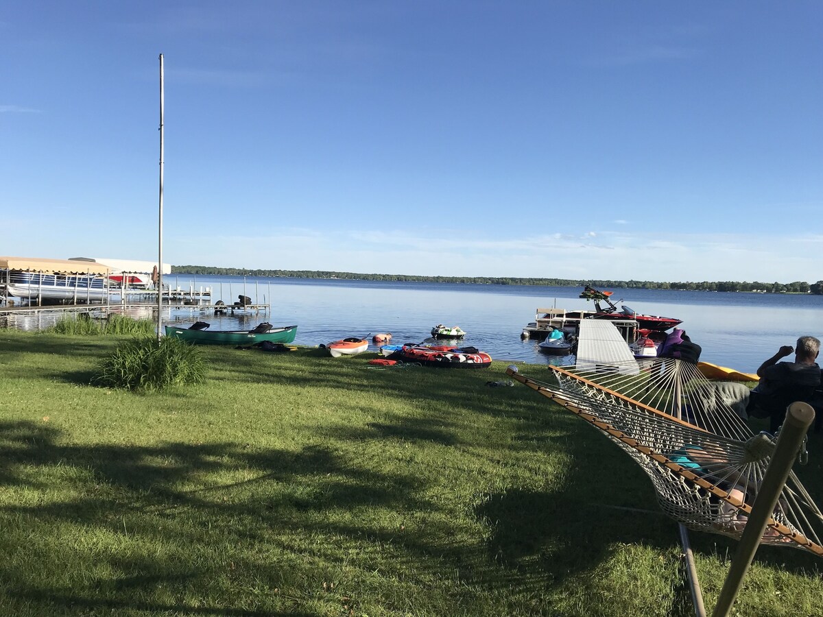 Family Friendly Lake House for your perfect vacation any season