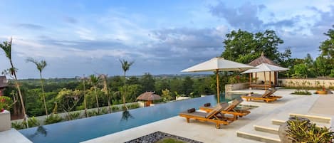 Bayu Lux 6 Bed Villa Car+Driver, Uluwatu