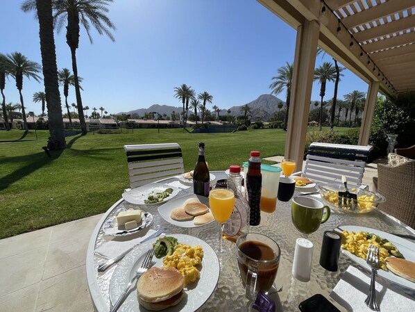 Outdoor dining