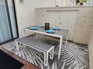 Outdoor dining in back courtyard