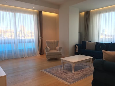 Luxury Flat Near Civahir mall & taksim square ( NEW !)