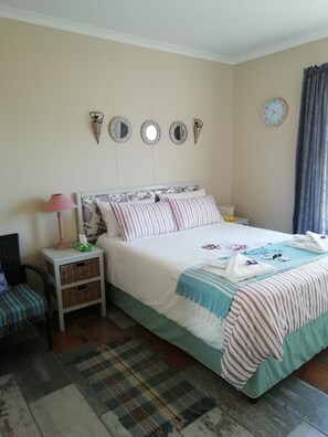 Main bedroom with build-in cupboards