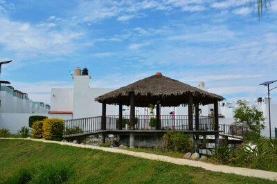 House in Tequesquitengo with Aqua Zone