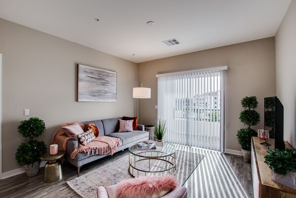Gorgeous and Spacious Living Room.