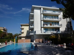 Residenz Bali mit Pool in  Lido di Jesolo