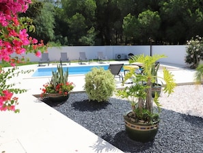 Modern 3 bedroom villa with private pool, WiFi and Air-con A12 - 3