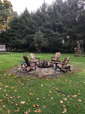 Fire pit for outdoor enjoyment