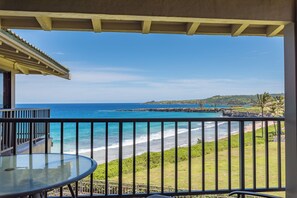 Oceanfront lanai