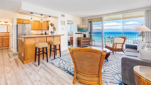 DIRECT OCEANFRONT LANAI FROM 12th FL PEHTOUSE
