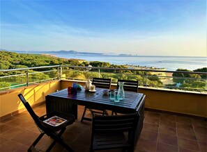 Wonderful views to ocean and community pool & garden. SA PUNTA COSTA BRAVA