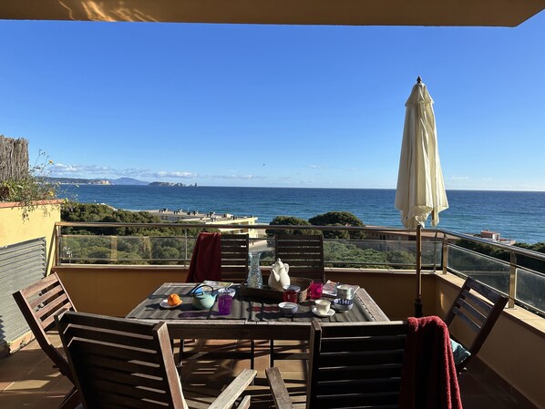 Apartment with spectacular sea views in BEGUR-COSTA BRAVA.Capacity 4 people. 