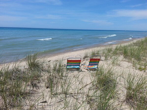 Private Beach, 350’ Waterfront!