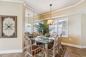 Dining Area with Seating for Six at 5403 Hampton Place