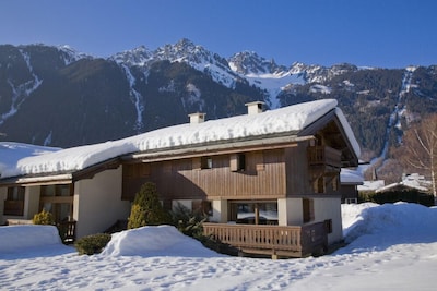 Chalet 3 * Chamonix, 5 Minuten vom Golfplatz entfernt, atemberaubende Aussicht auf den Mont Blanc