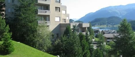 Residenza Surlej, Via Chavallera 33 in St Moritz - im Sommer