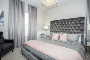 Master Suite King - 1st Floor