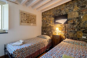 2 chambres et 2 salles de bains.