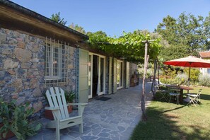 Exterior and entrance of Dolinetta