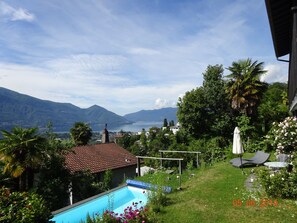 Casa Belsito, Orselina/Locarno, Südlage zum See, Palmen, Pool und Panorama