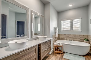 Master Bath 