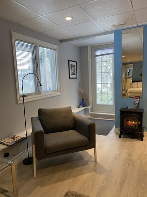 Reading chair