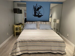 Olympic Queen bed
