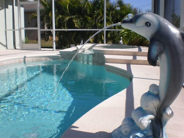 Pool - Villa Dolphin