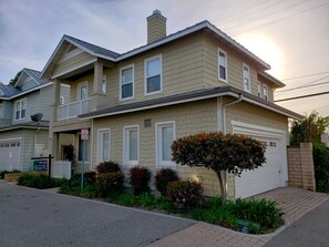 EXTERIOR PHOTO