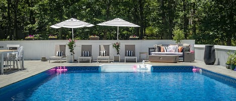 20x40 Pool, Firepit, Seating and Dining