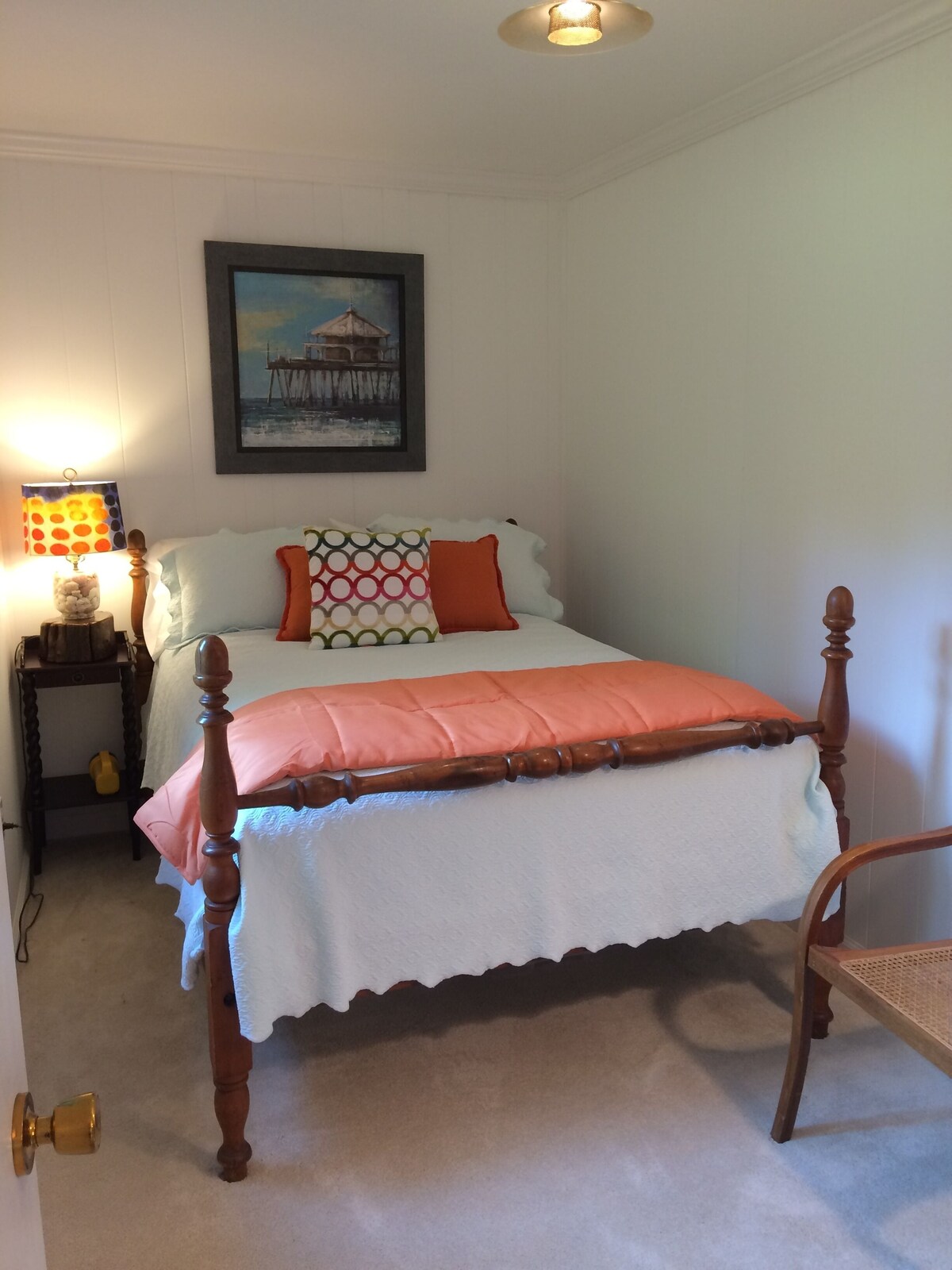 Private Beach & Pier – James River Beach Cottage – Jamestown & Williamsburg