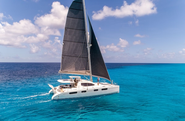 Destiny III - your crewed vacation catamaran.