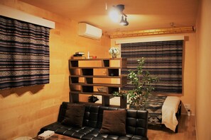 NewNear Ueno, AmeYoko, Akihabara, AsakusaMax. 10ppl 