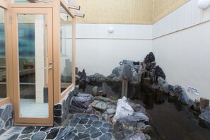Tsuruno-yu Onsen