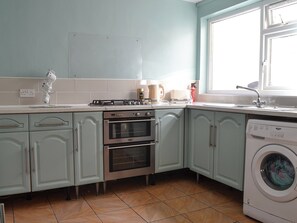 Kitchen | Seagulls, Holyhead
