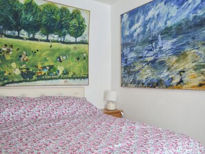 Double bedroom | Seagulls, Holyhead