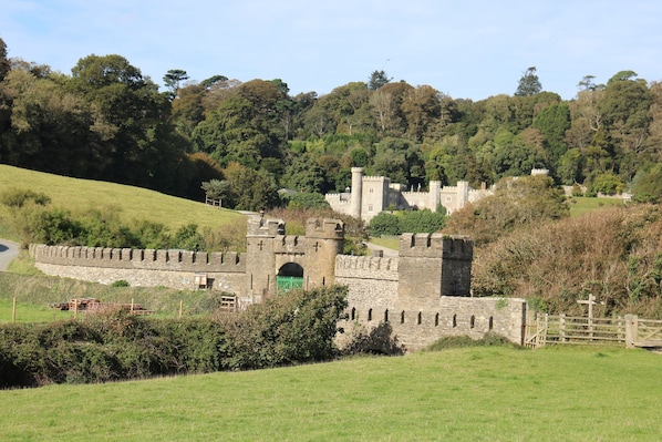 Entrance lodge with Castle behind