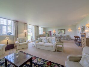 Open plan living dining room