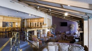 Resort lounge