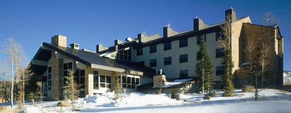 Winter Wonderland at Cedar Breaks Lodge