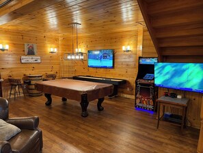 Gameroom fun!  Pool, Shuffleboard, Arcades, & Two 4k TVs!