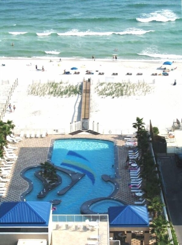 Outdoor Pool with Lazy River and Jacuzzi from our balcony. 