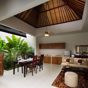 20mins walk to Seminyak Beach, 2BR Villa