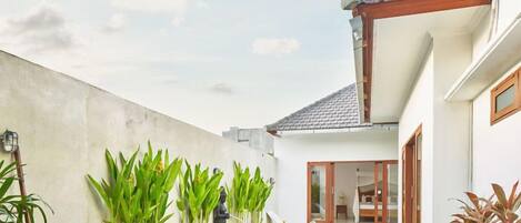 20mins walk to Seminyak Beach, 2BR Villa