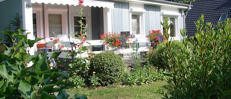 Ferienhaus mit Garten