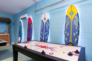 AC games room with beach theme