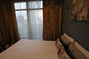 Gorgeous Studio unit@Knightsbridge 3906A