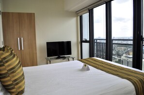 Cozy 1Bedroom + WiFi @Knightsbridge 5024