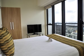 Cozy 1Bedroom + WiFi @Knightsbridge 5024