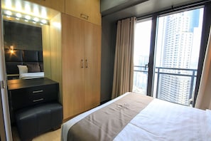 1-BR Unit @ Knightsbridge 4510