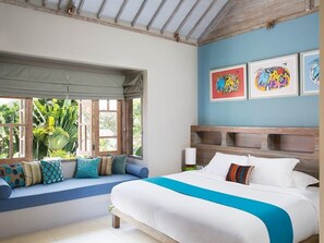 SKL Modern 3BR Villa Downtown Seminyak